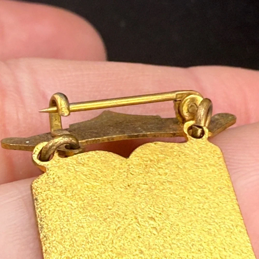 Vintage‎ Book Brooch Gold Tone Enamel
